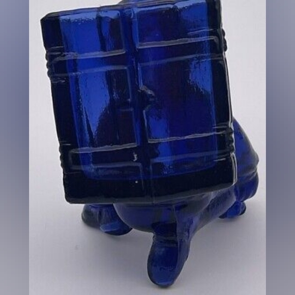 Cobalt Boy with Box Matchbox Holder - Picture 4 of 8